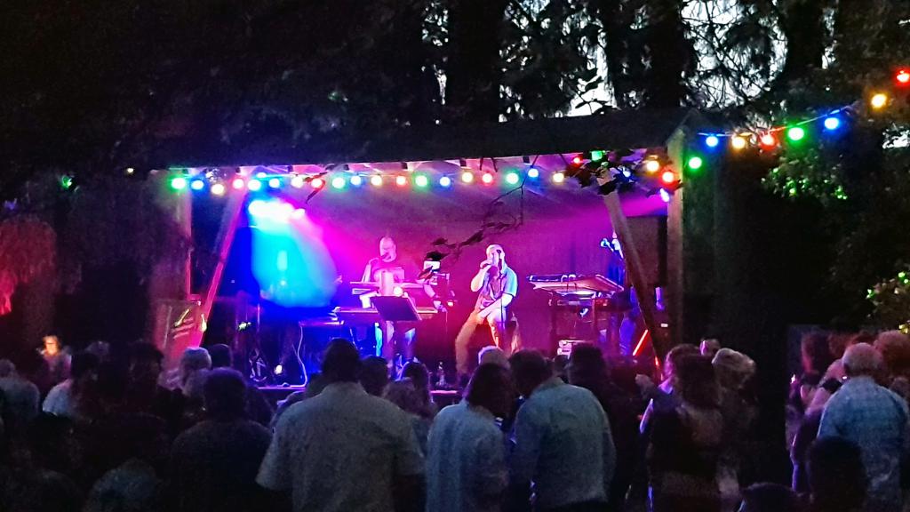 UsNu2_19HFEST_Samstag-DoubleMusicBand-II-aufBuehne1.6.19_CS